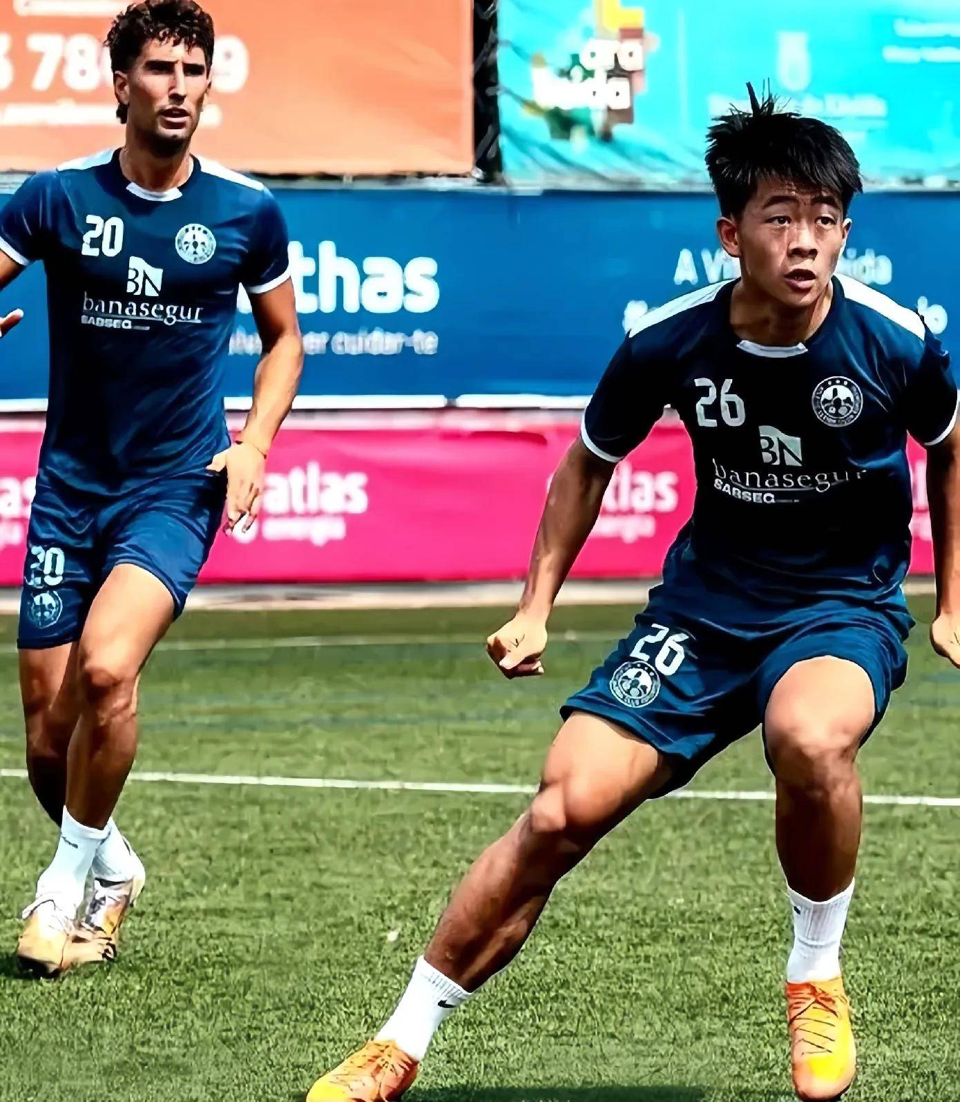 亚博体育下载关于比利亚雷亚尔迎英超关键赛，转会期官宣签约，话题不断，阵容厚度经受考验的信息