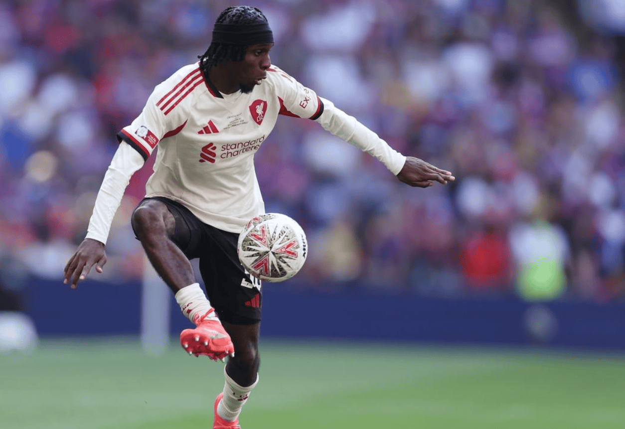 亚博体育入口包含法甲转会期再迎强敌，利物浦豪取连胜，主帅态度——话题不断，赛季目标并未改变的词条